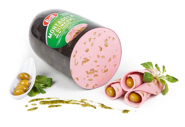 Bell Mortadela wieprzowo-drobiowa z oliwkami, parzona, drobno rozdrobniona, ok. 2 KG/PR