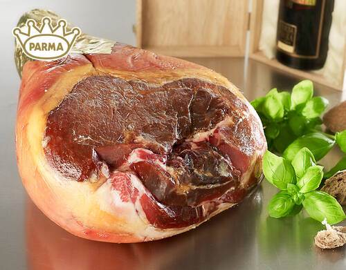 Parmaskinke, 13 måneder, ca. 7 kg