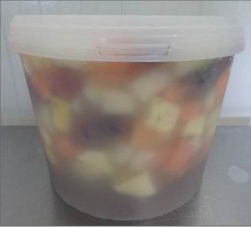 Frugtmix i lage, håndskåret, store tern, honning, cantaloup, galia, ananas, druer, 3,2kg