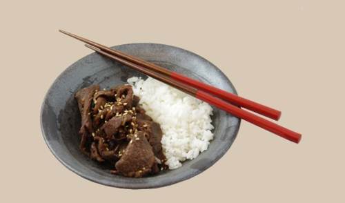 Yakiniku okse i strimler, marineret, 1 kg